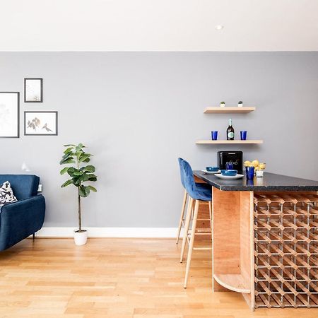 Cloud9Sa At The Charles Chertsey Appartement Kamer foto