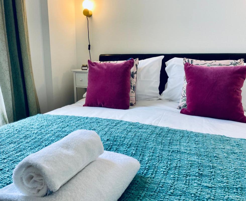 Cloud9Sa At The Charles Chertsey Appartement Buitenkant foto
