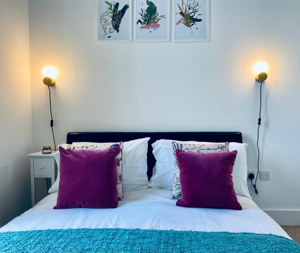 Cloud9Sa At The Charles Chertsey Appartement Buitenkant foto