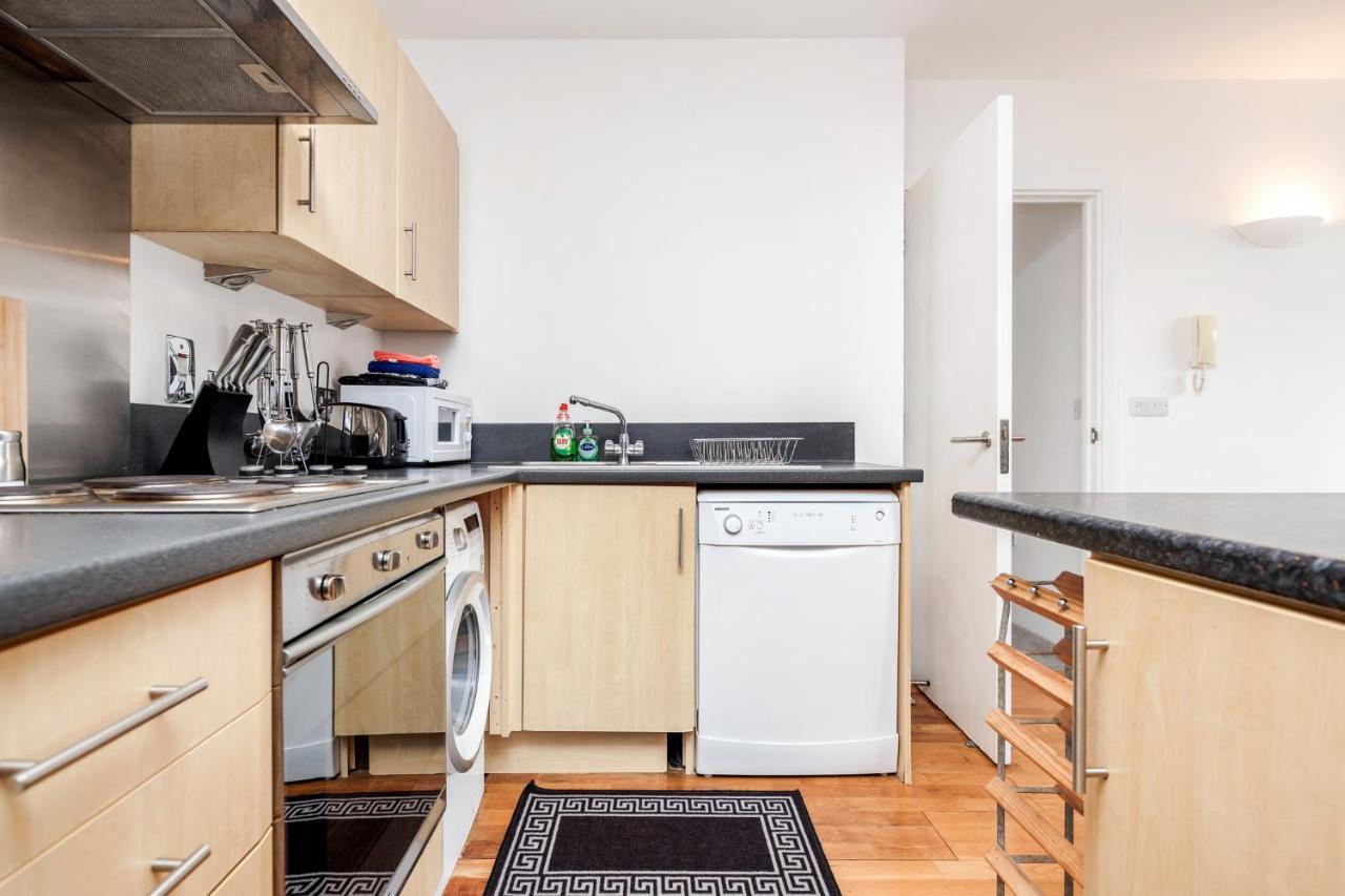 Cloud9Sa At The Charles Chertsey Appartement Buitenkant foto