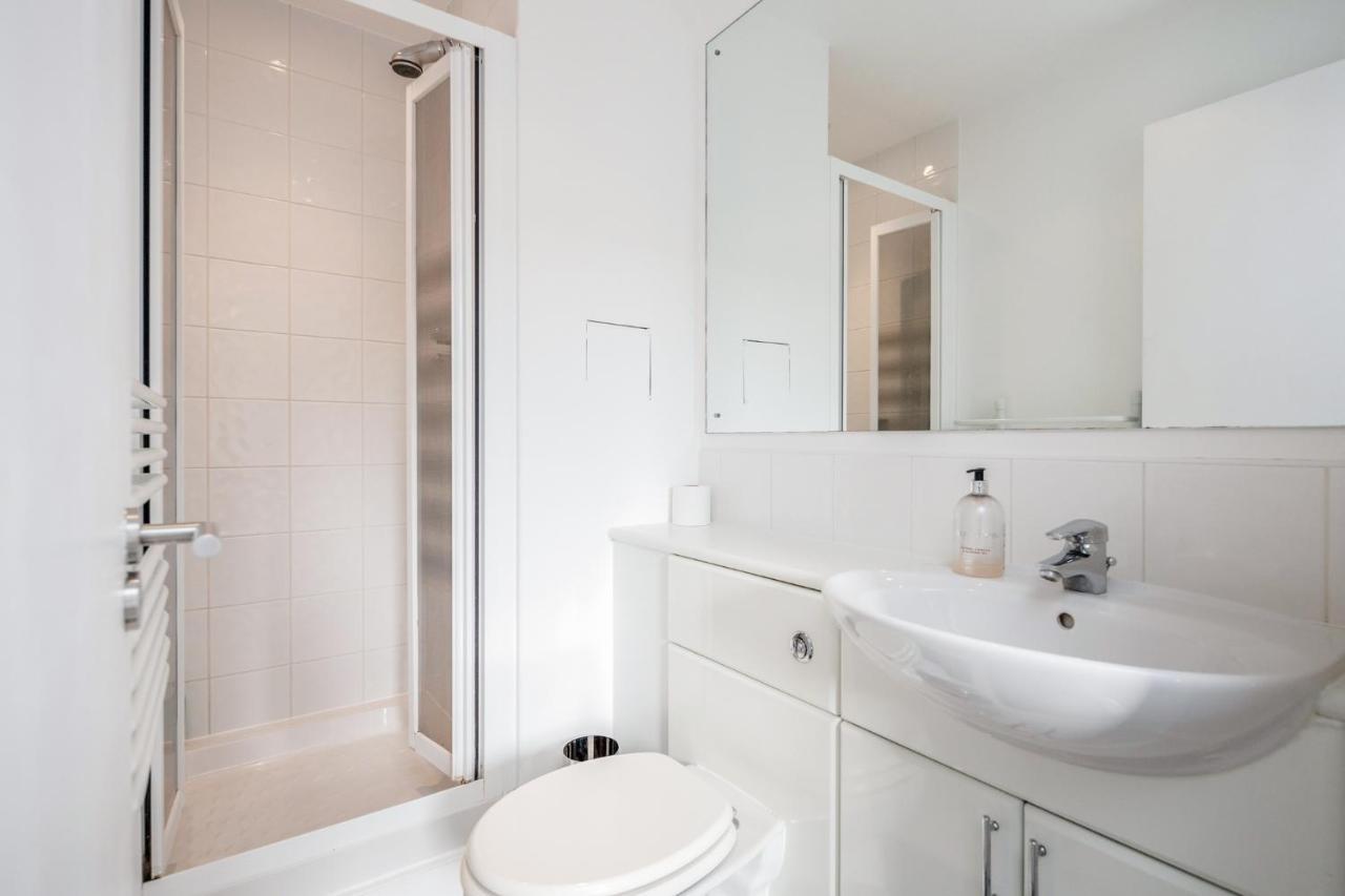 Cloud9Sa At The Charles Chertsey Appartement Kamer foto